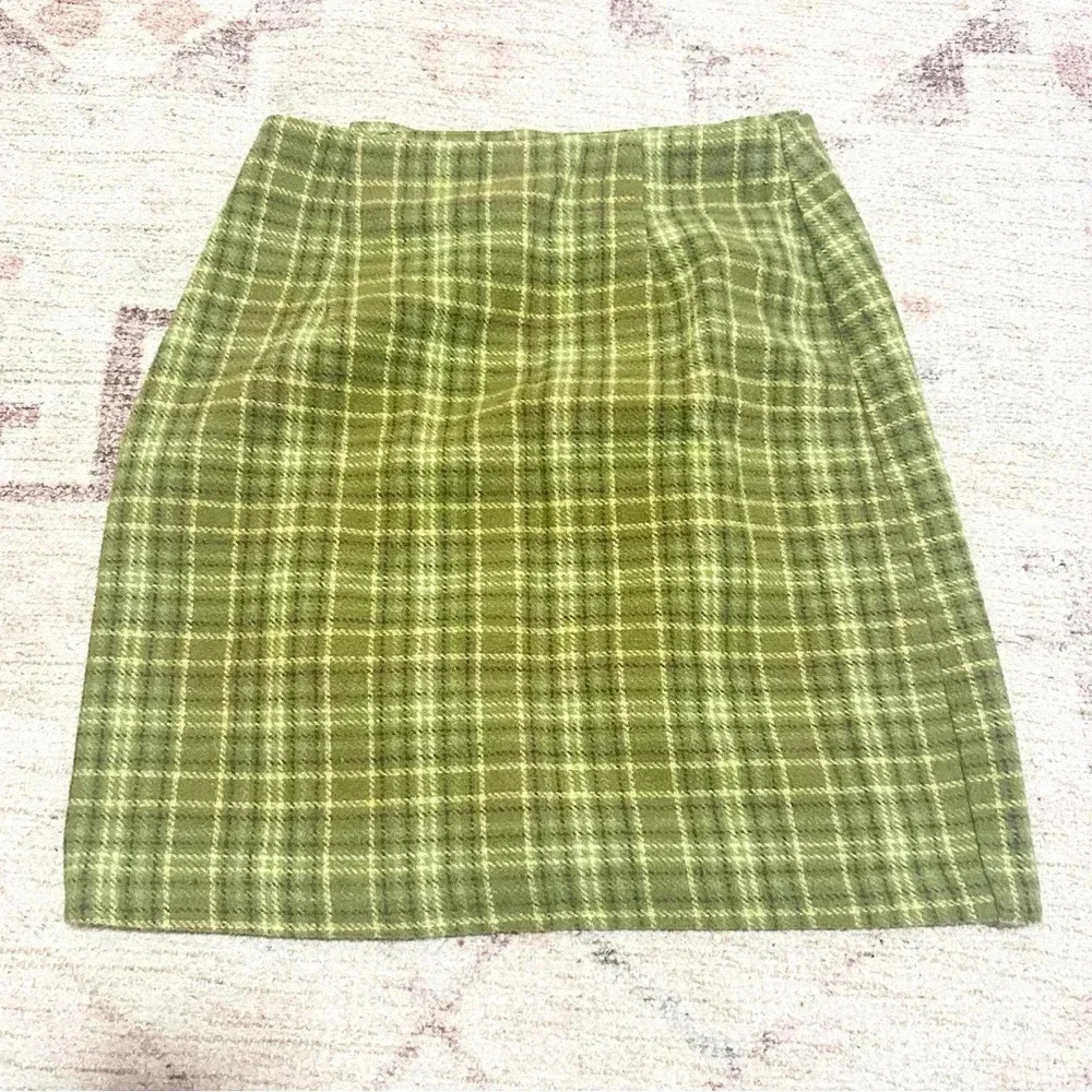 Vintage 90’s Green plaid wool blend mini skirt with button detail size 3 - Picture 7 of 10